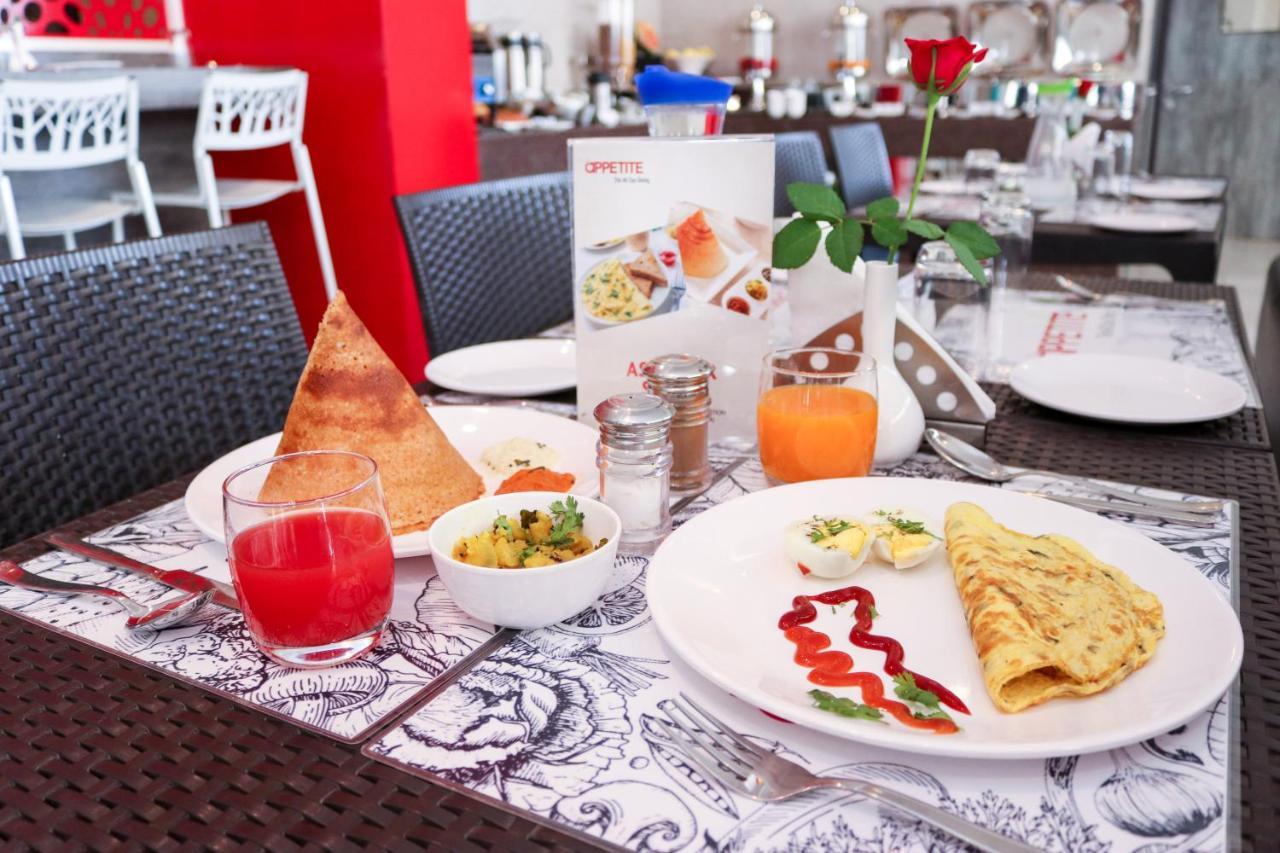 7 Apple Hotel, Vadodara Zewnętrze zdjęcie