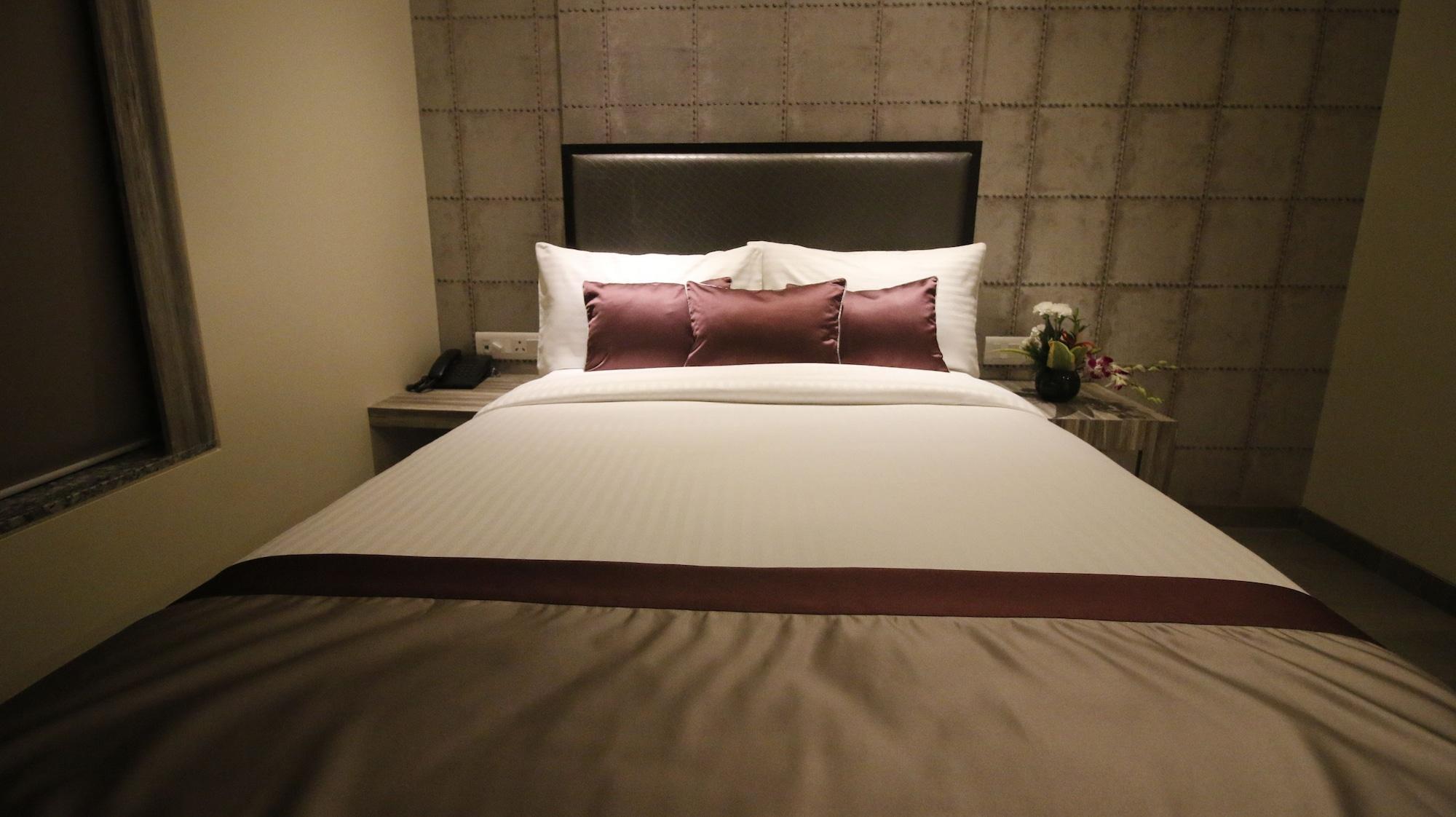 7 Apple Hotel, Vadodara Zewnętrze zdjęcie