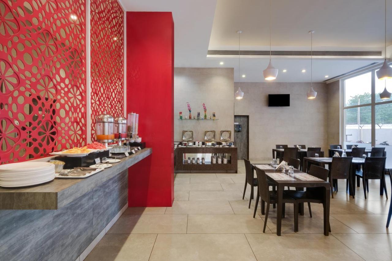7 Apple Hotel, Vadodara Zewnętrze zdjęcie