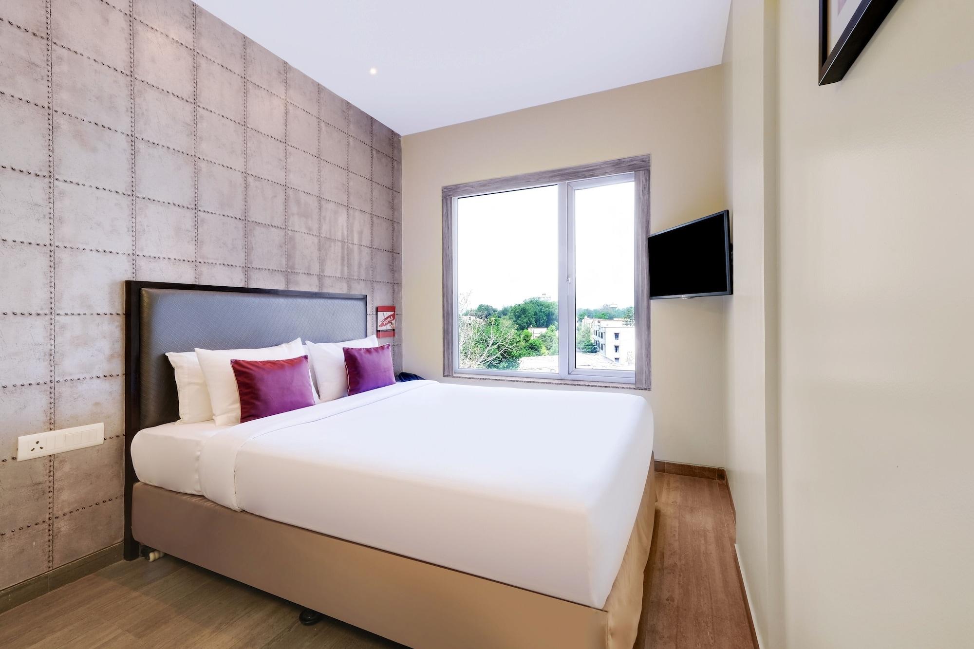 7 Apple Hotel, Vadodara Zewnętrze zdjęcie