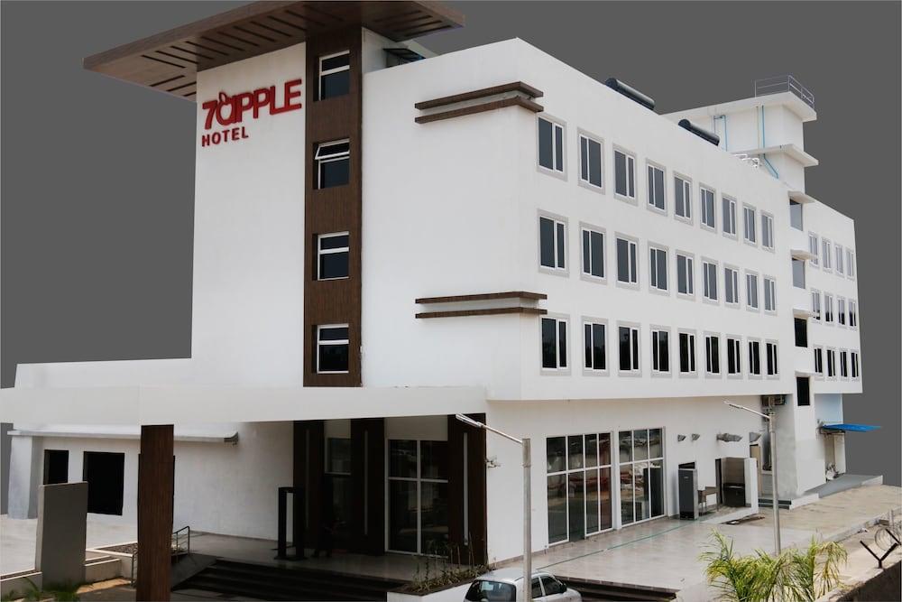 7 Apple Hotel, Vadodara Zewnętrze zdjęcie