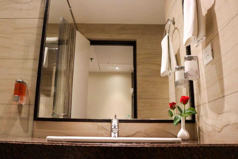 7 Apple Hotel, Vadodara Zewnętrze zdjęcie