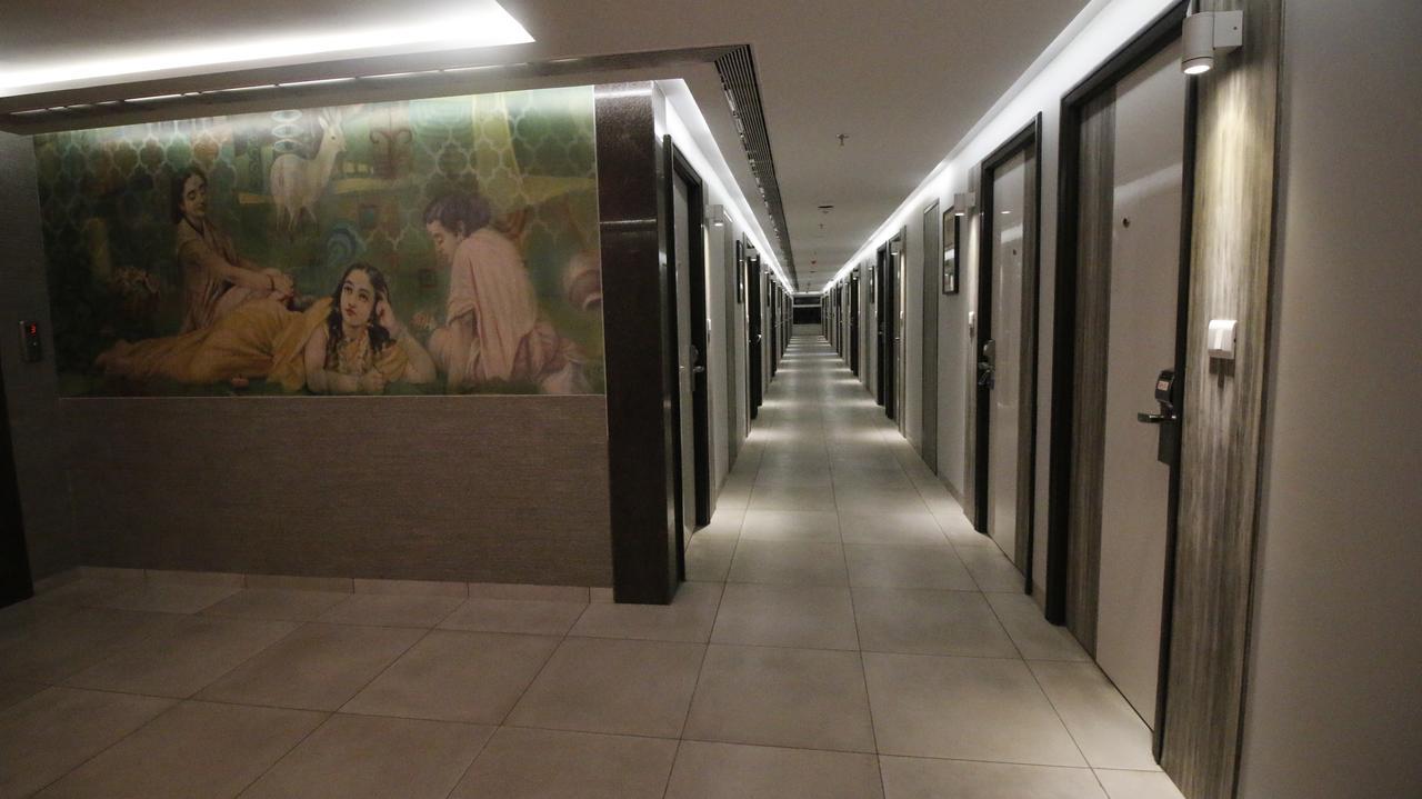 7 Apple Hotel, Vadodara Zewnętrze zdjęcie