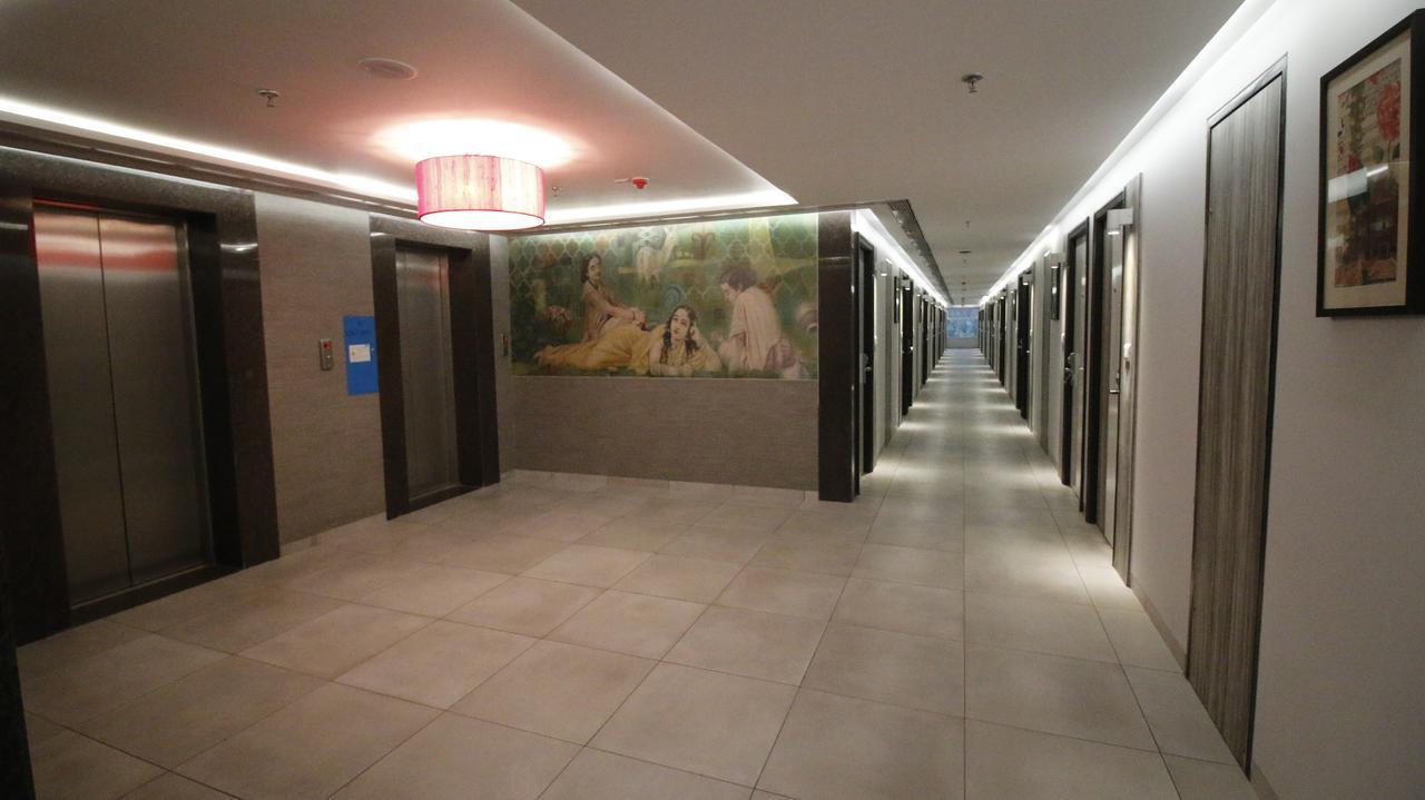 7 Apple Hotel, Vadodara Zewnętrze zdjęcie