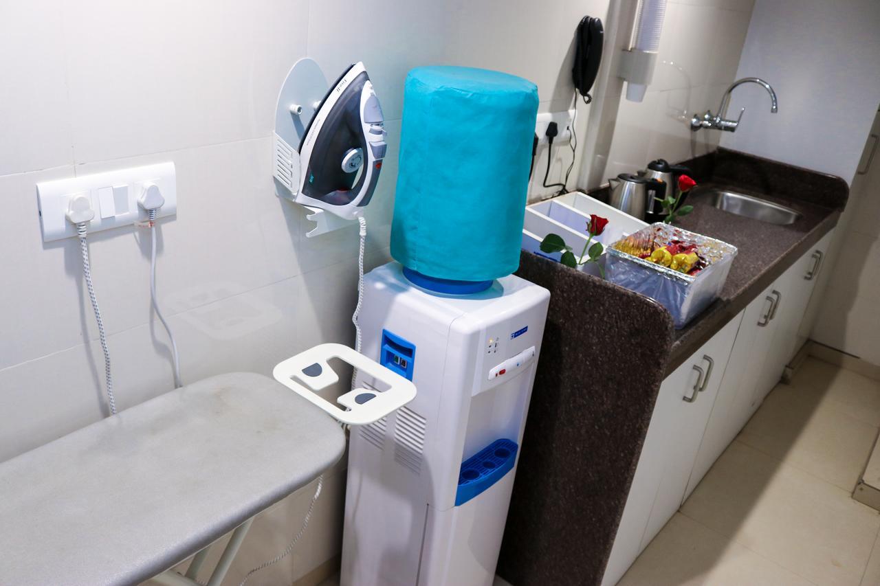 7 Apple Hotel, Vadodara Zewnętrze zdjęcie
