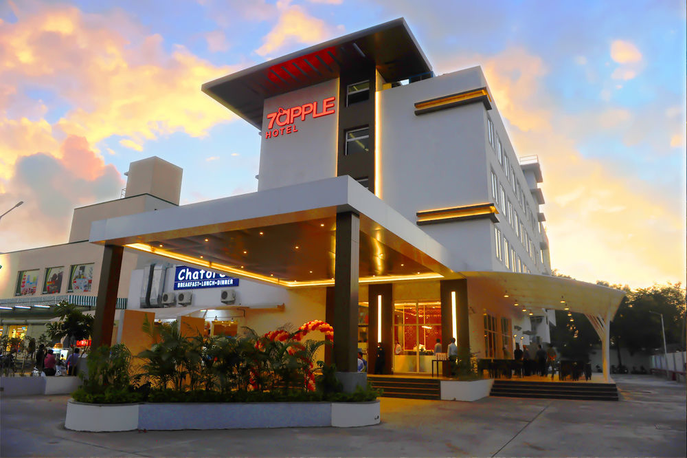 7 Apple Hotel, Vadodara Zewnętrze zdjęcie